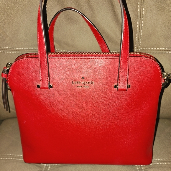 kate spade Handbags - Kate Spade satchel with detachable long strap